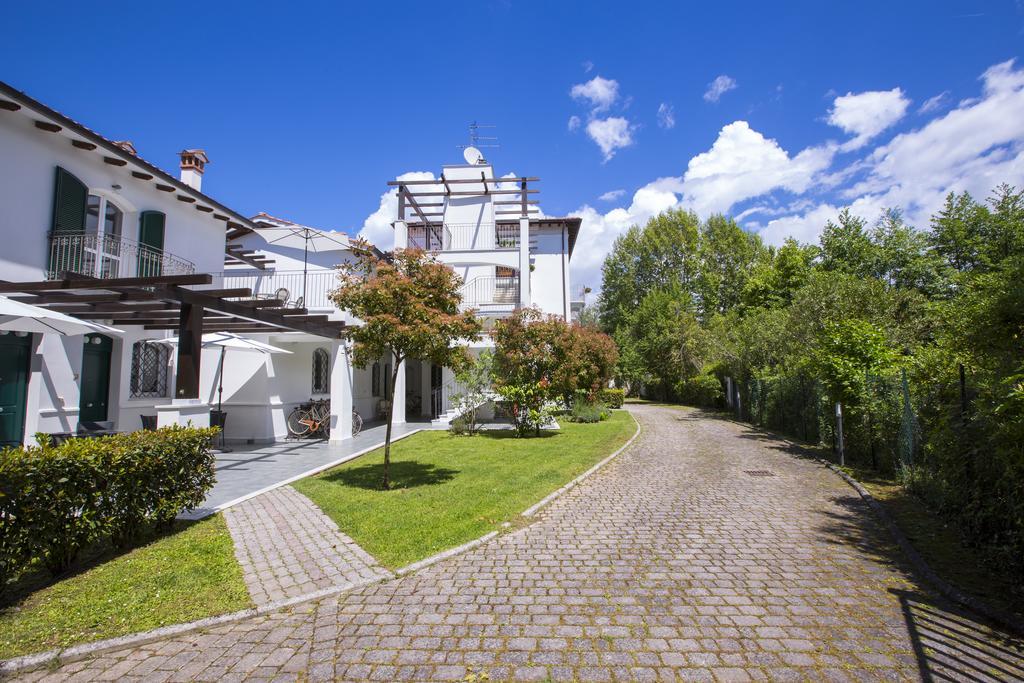 Residence Casa Bianca Марина-ди-Масса Экстерьер фото